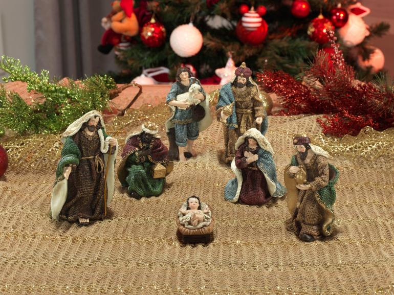 Presepio 7 Pecas De Poliresina Natal Luz Dui Design Vida E Cor Petr kratochvil lançou esta imagem presépio sob licença de domínio público. de poliresina natal luz dui design